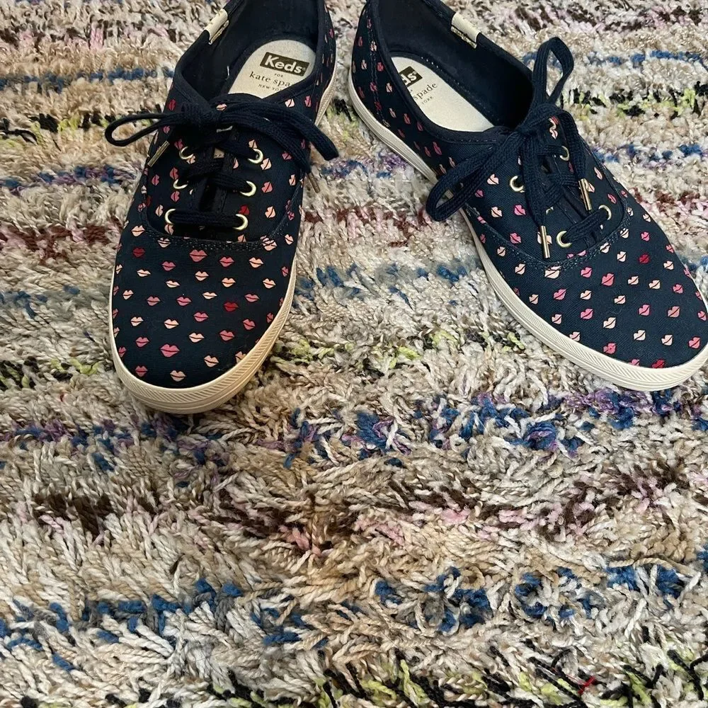 kate spade very clean